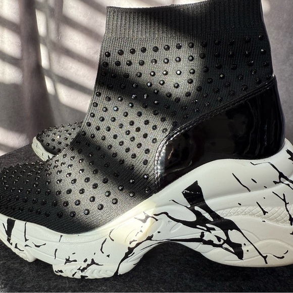 NEW Platform Ankle Stud Sock Black & White Booties-36 - Picture 4 of 14